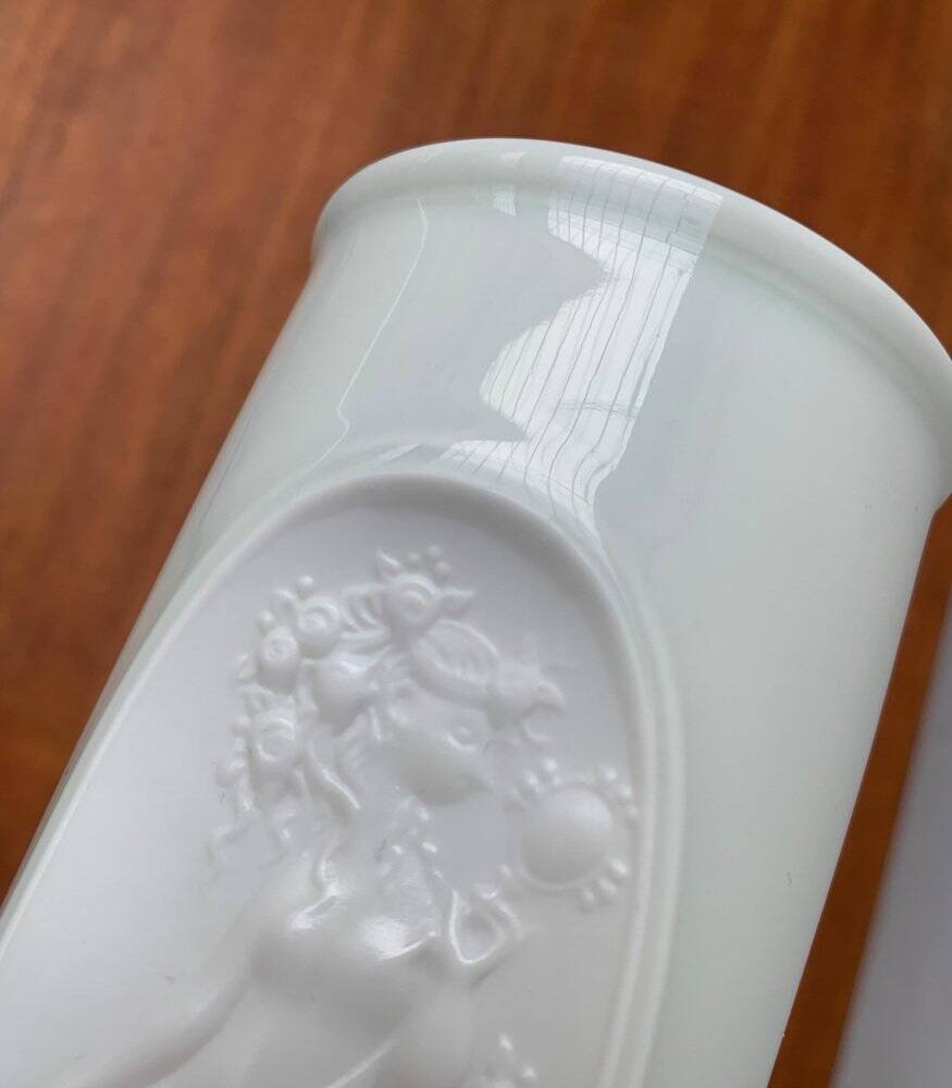 White porcelain vase from mid-century by Bjørn Wiinblad for Rosenthal.