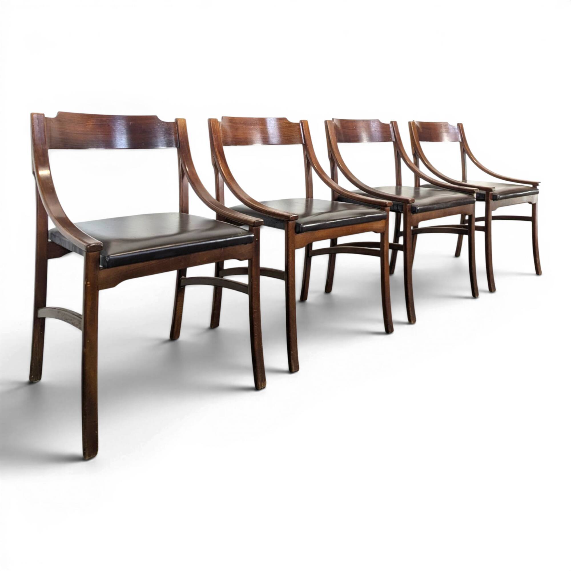 Set of 4 chairs model 110 by Ico Parisi