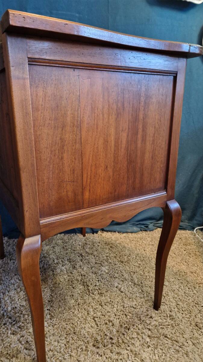 Walnut Sideboard in Louis XV Style, 20th Century