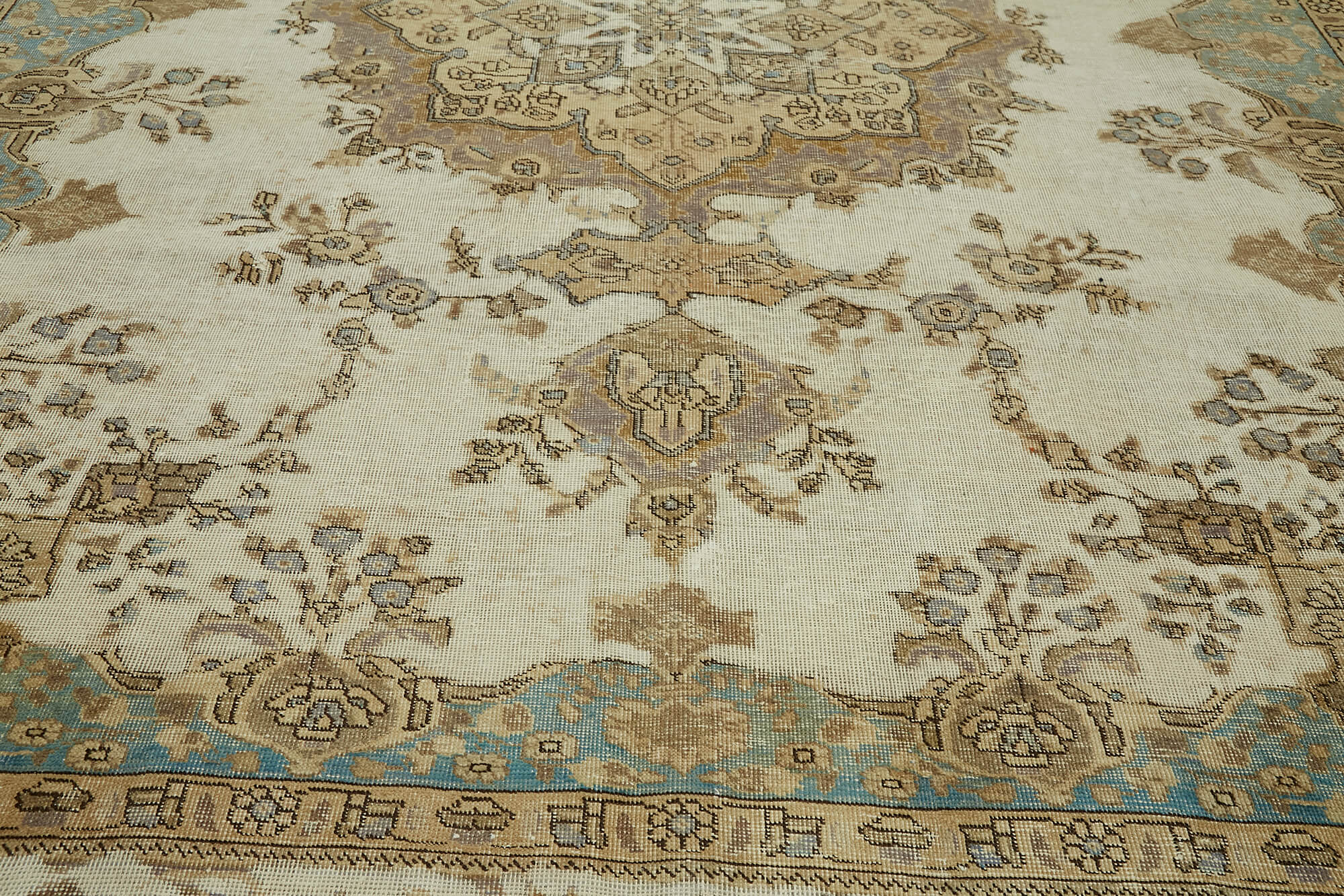 Handmade oriental contemporary 1980s 304 cm x 377 cm beige wool carpet