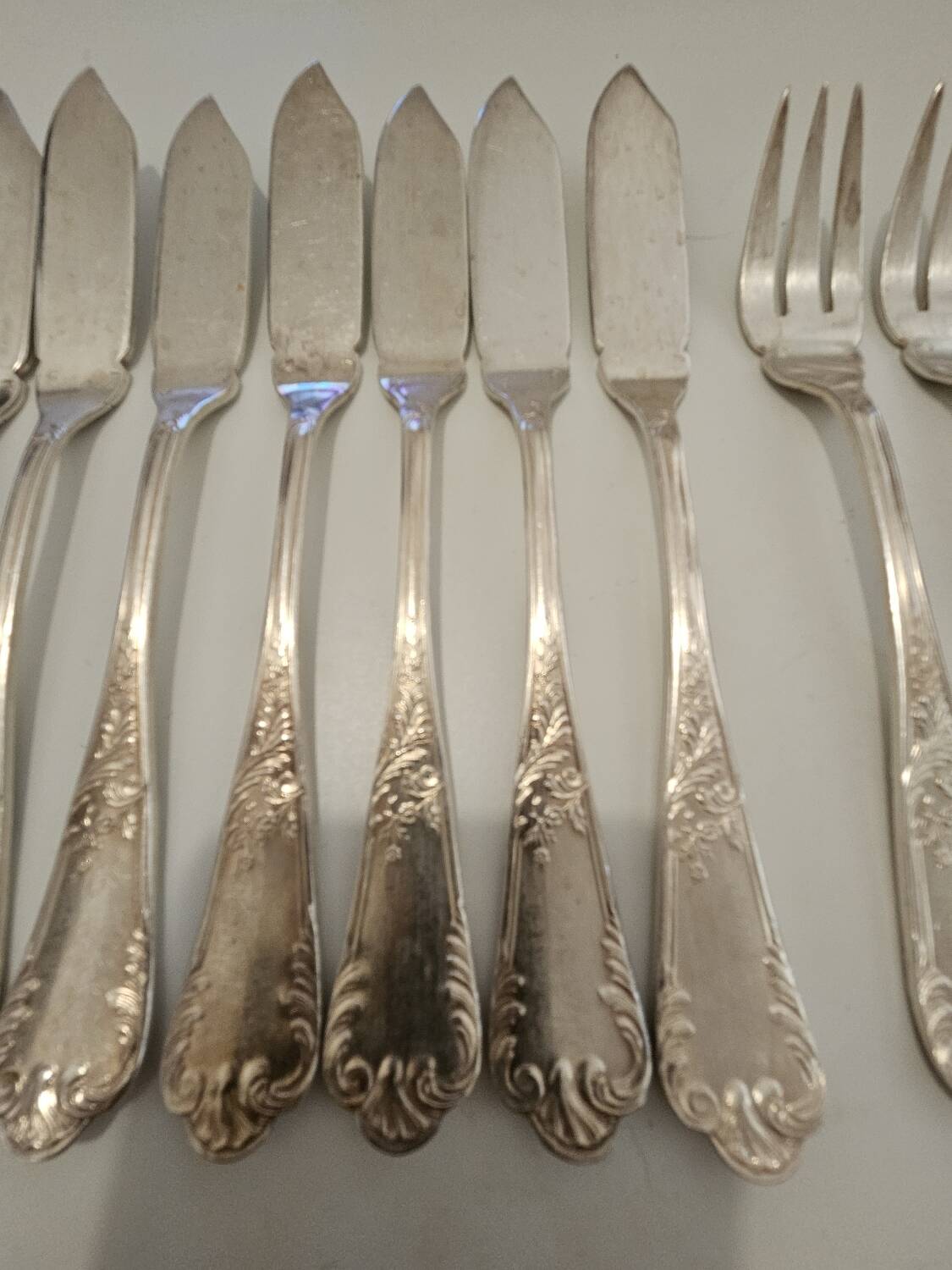 Fish cutlery set