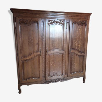 Solid oak cabinet 3 doors