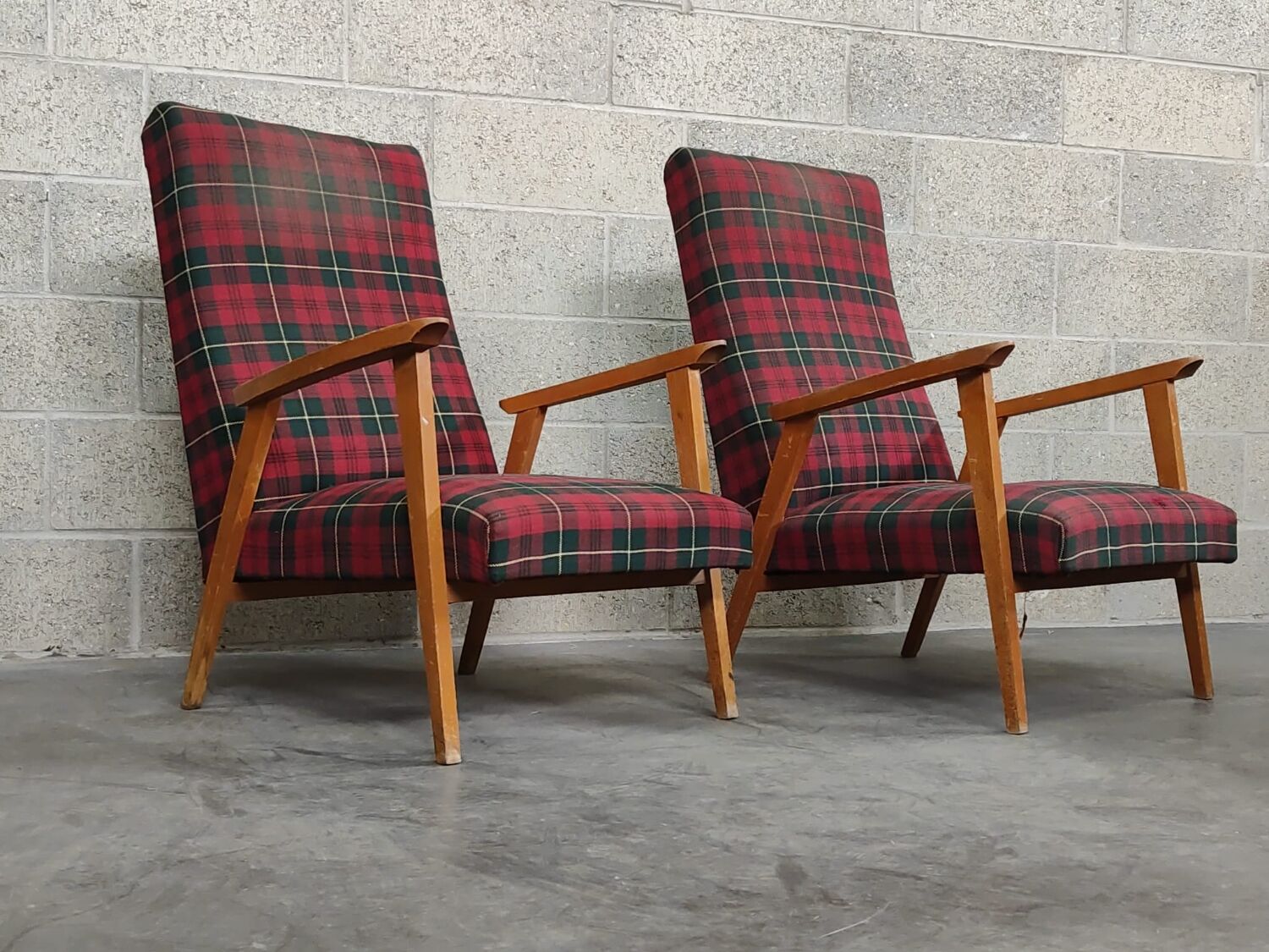 Pair of French beech armchairs from the 60s, tartan fabric