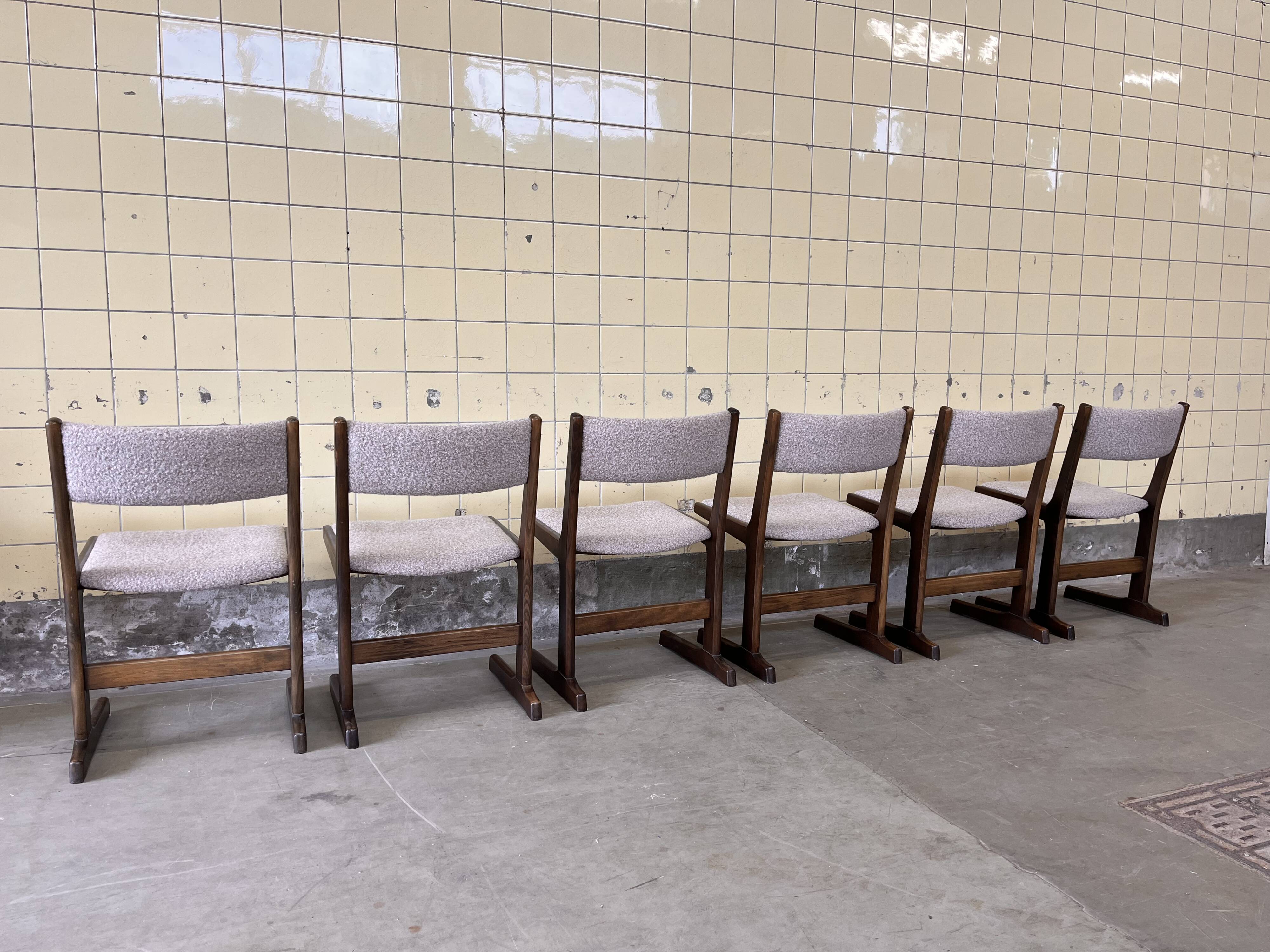 Ensemble de six chaises cantilever par Farstrup