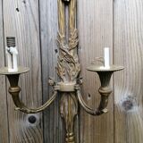 Pairs of Louis XVI-style bronze wall light