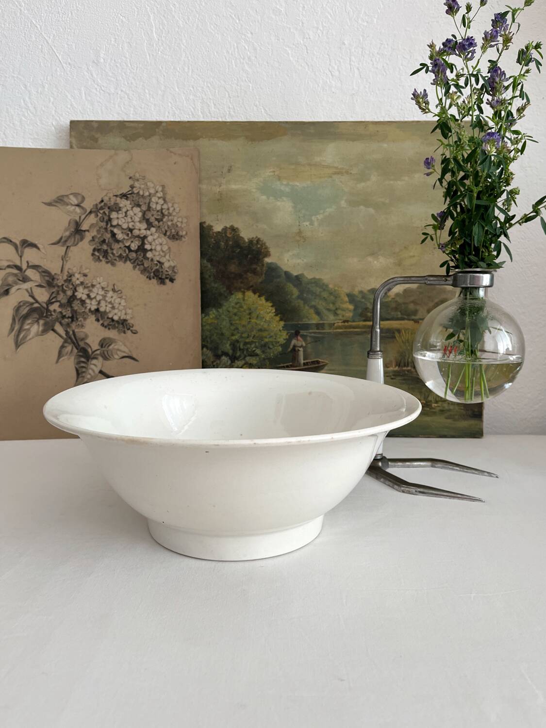 White earthenware salad bowl from Digoin Sarreguemines