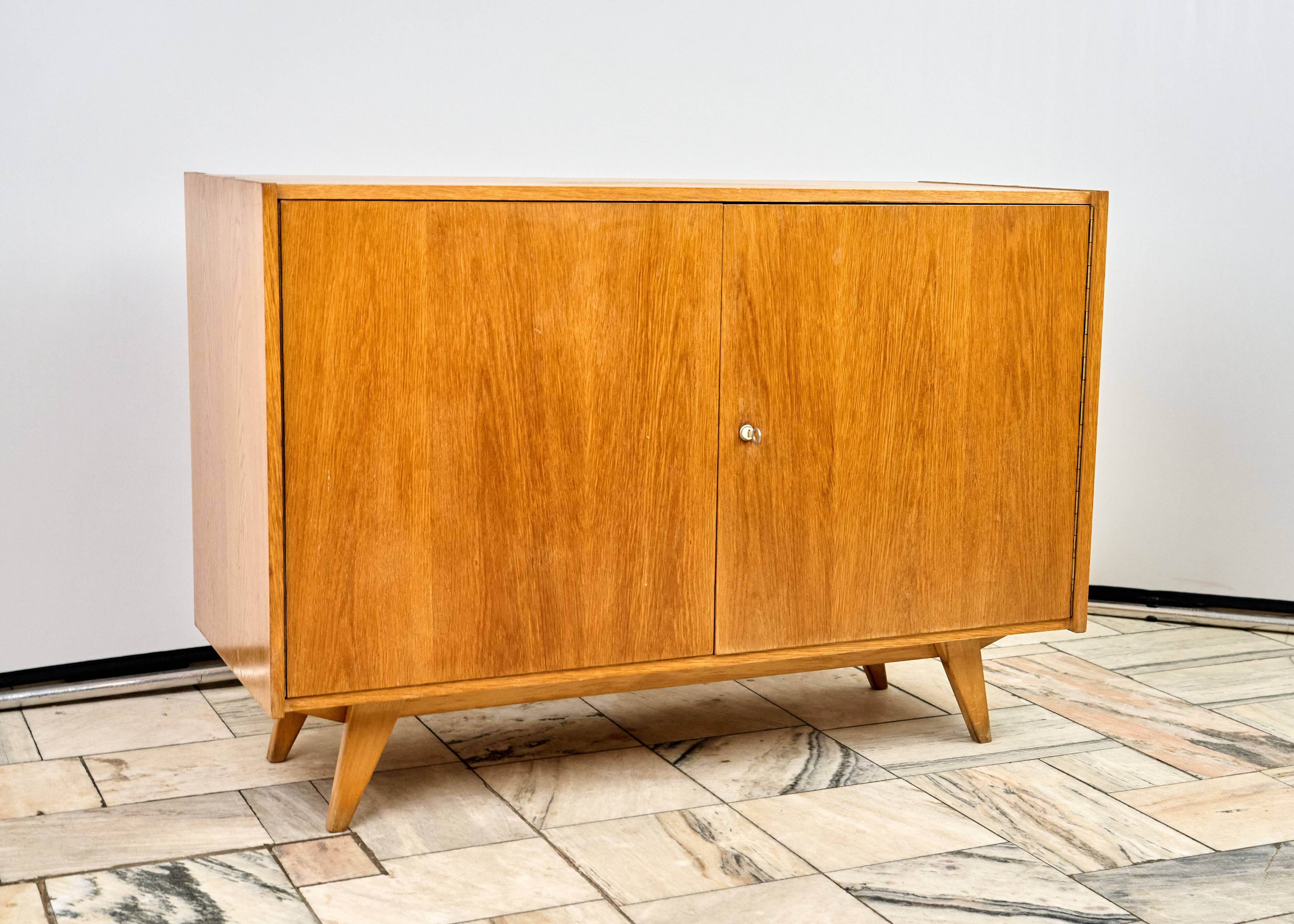 Vintage Sideboard U-450 by Jiří Jiroutek for Interiér Praha, 1960s