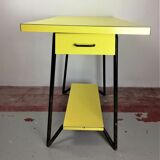 Table in formica