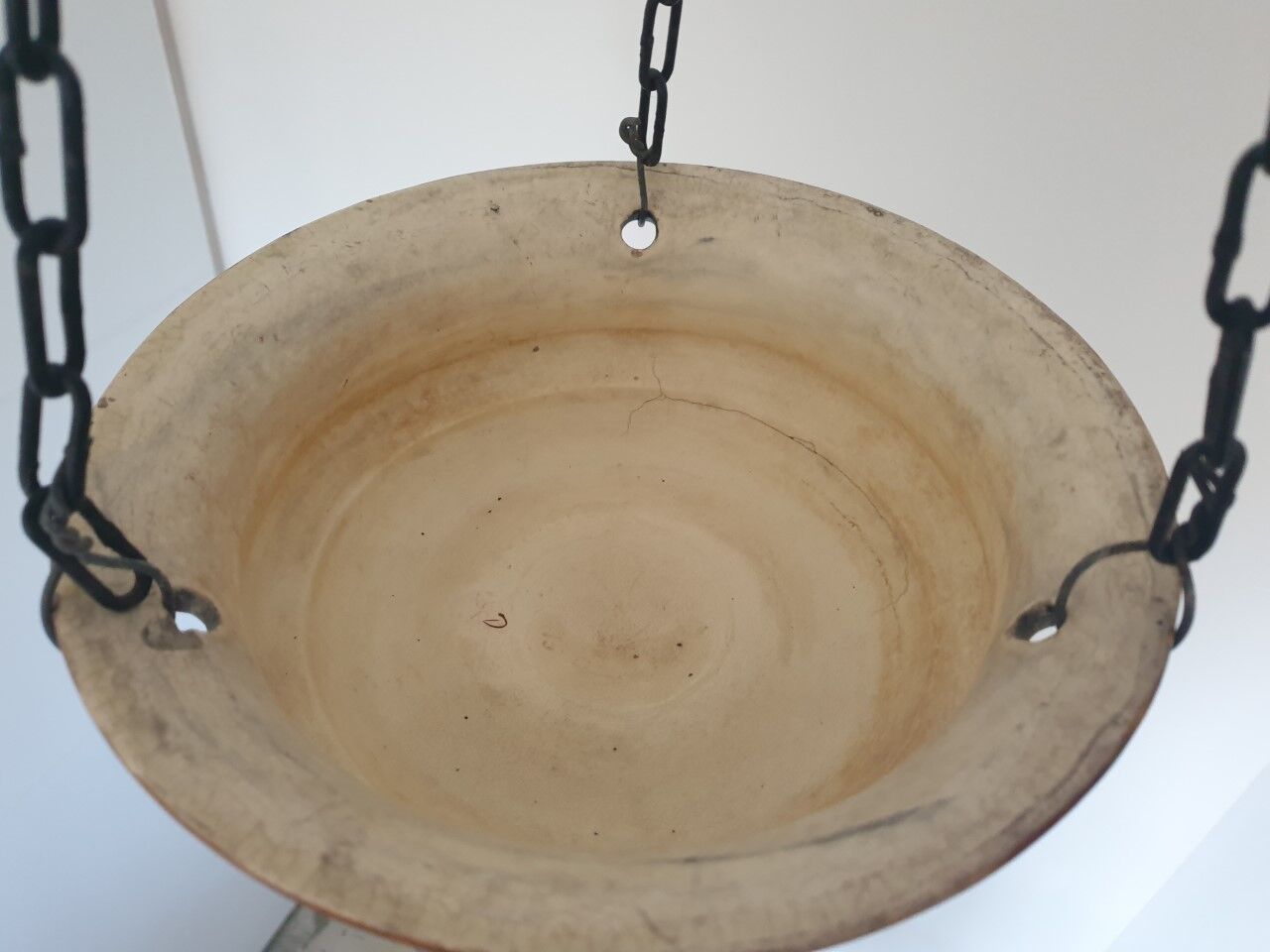 Ceramic plant holder