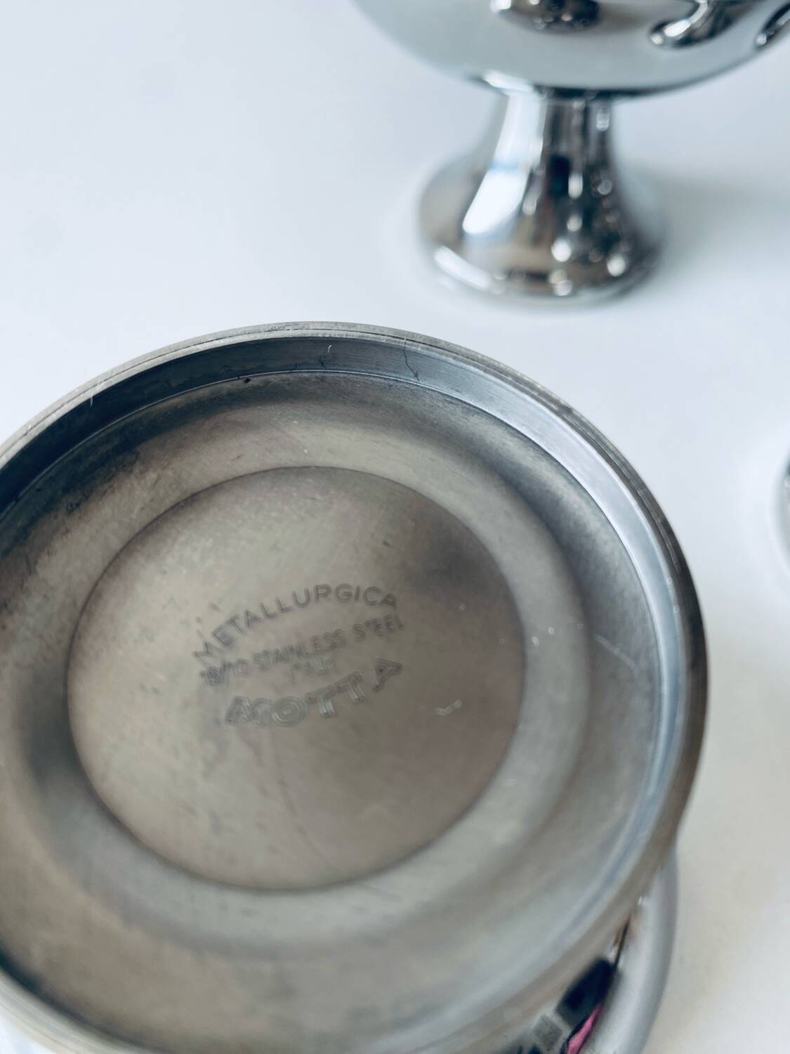 Stainless steel ice cream cups