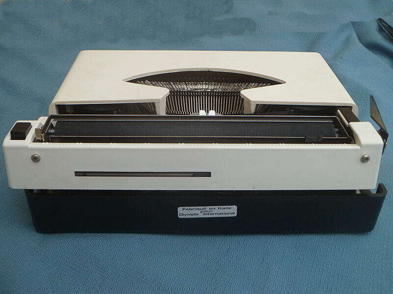 Olympia dactylette typewriter