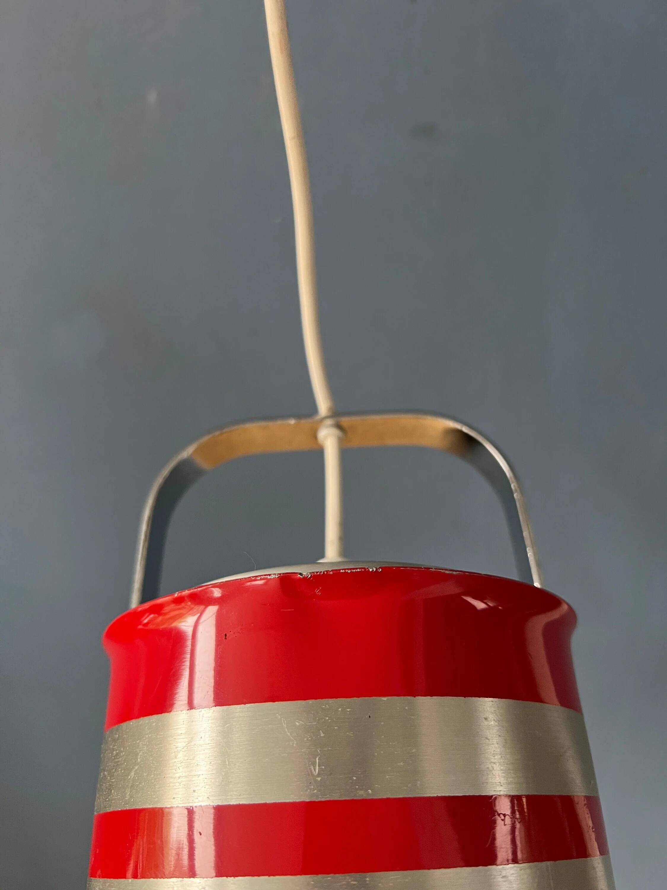 Suspension « Bucket » rouge Space Age par Ateljé Lyktan