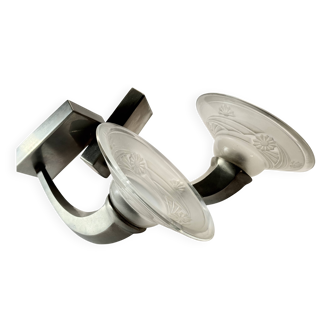 Pair of Art Deco wall sconces - moulded glass with floral pattern