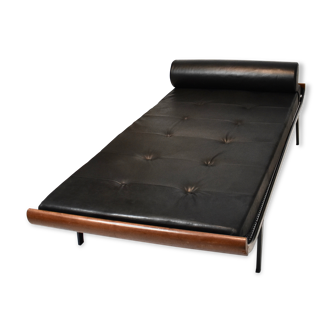 Day bed "cleopatra" design dick Cormeyer for Auping