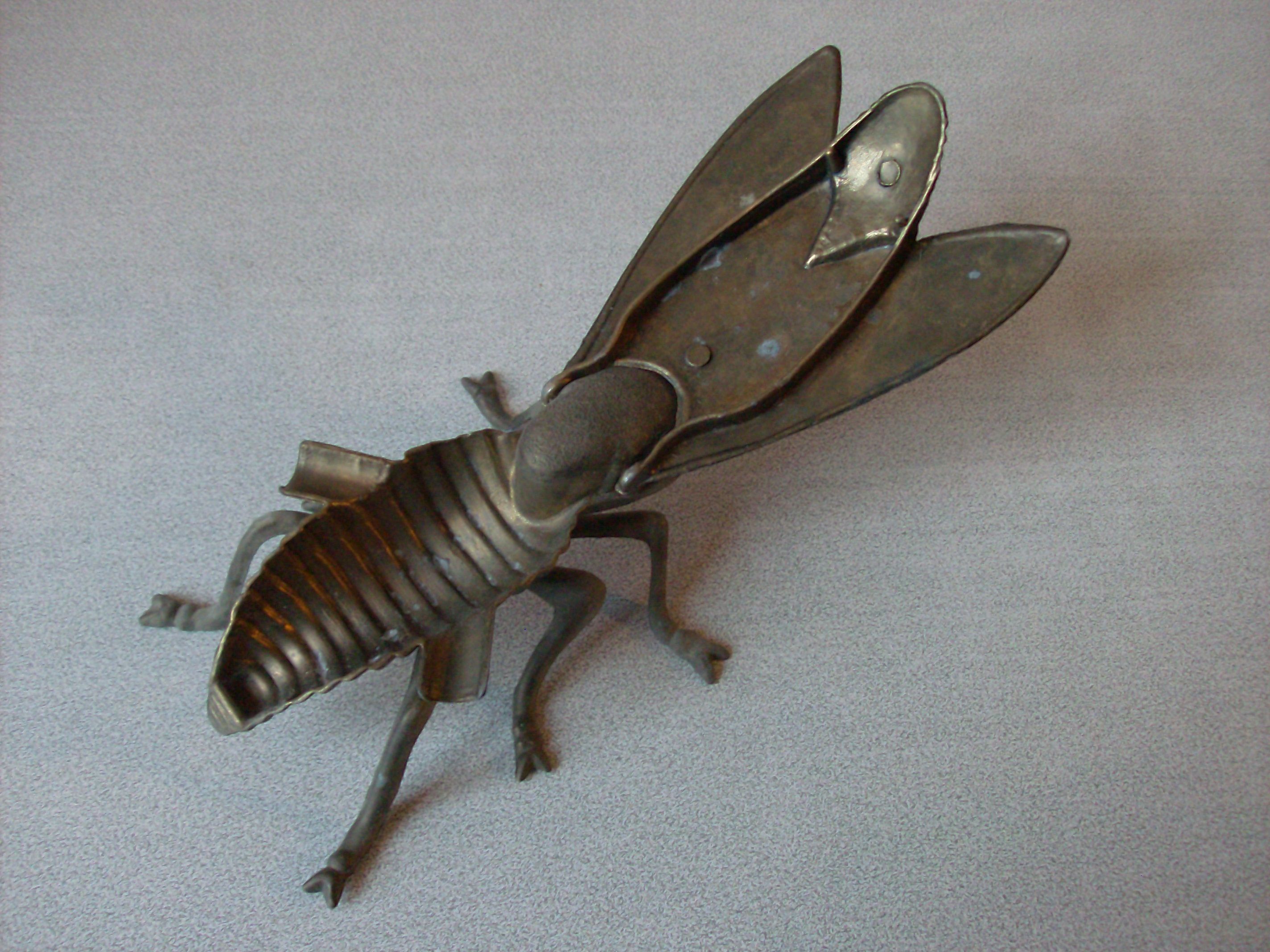Old ashtray in the shape of large fly alloy brass deco office living room