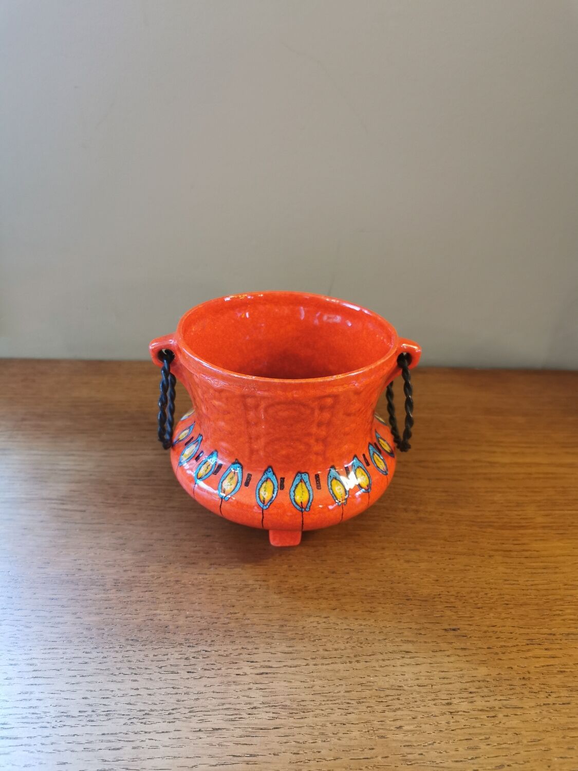 Vintage red ceramic pot cache 70s