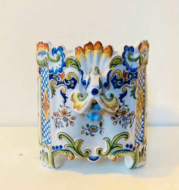 Cache pot en faïence de ROUEN époque XIXe