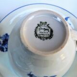 Two tea cups with lids, saucers, filters, porcelain Singer France limoges