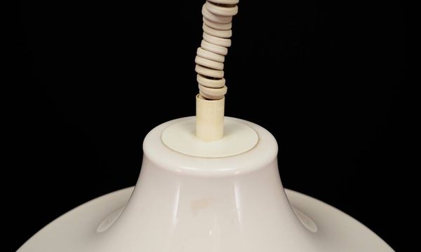 Lampe à suspension blanche, design danois, années 1970, fabricant : Fog & Morup