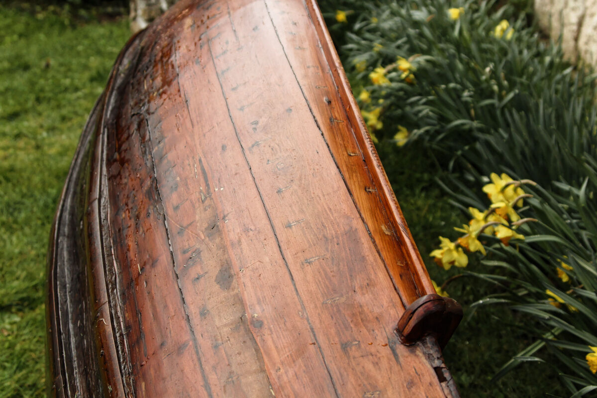 Ancient Picardy boat in solid wood