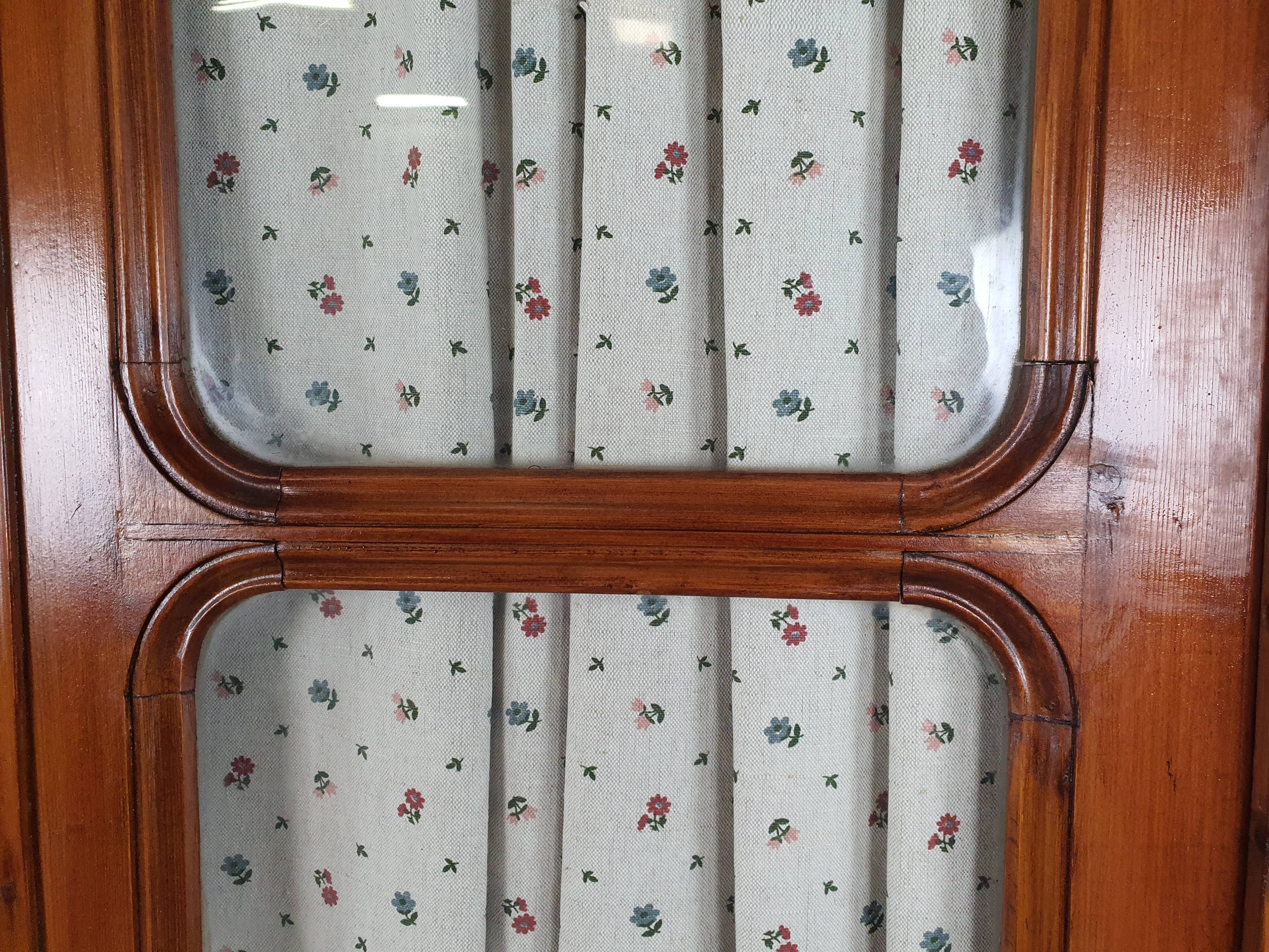 Rustic Wardrobe in Fir with Curtains