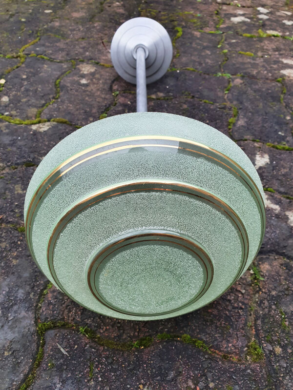 Suspension un bras, aluminium et opaline, années 50