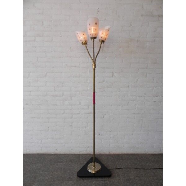 Floor lamp with three shades of glass vintage