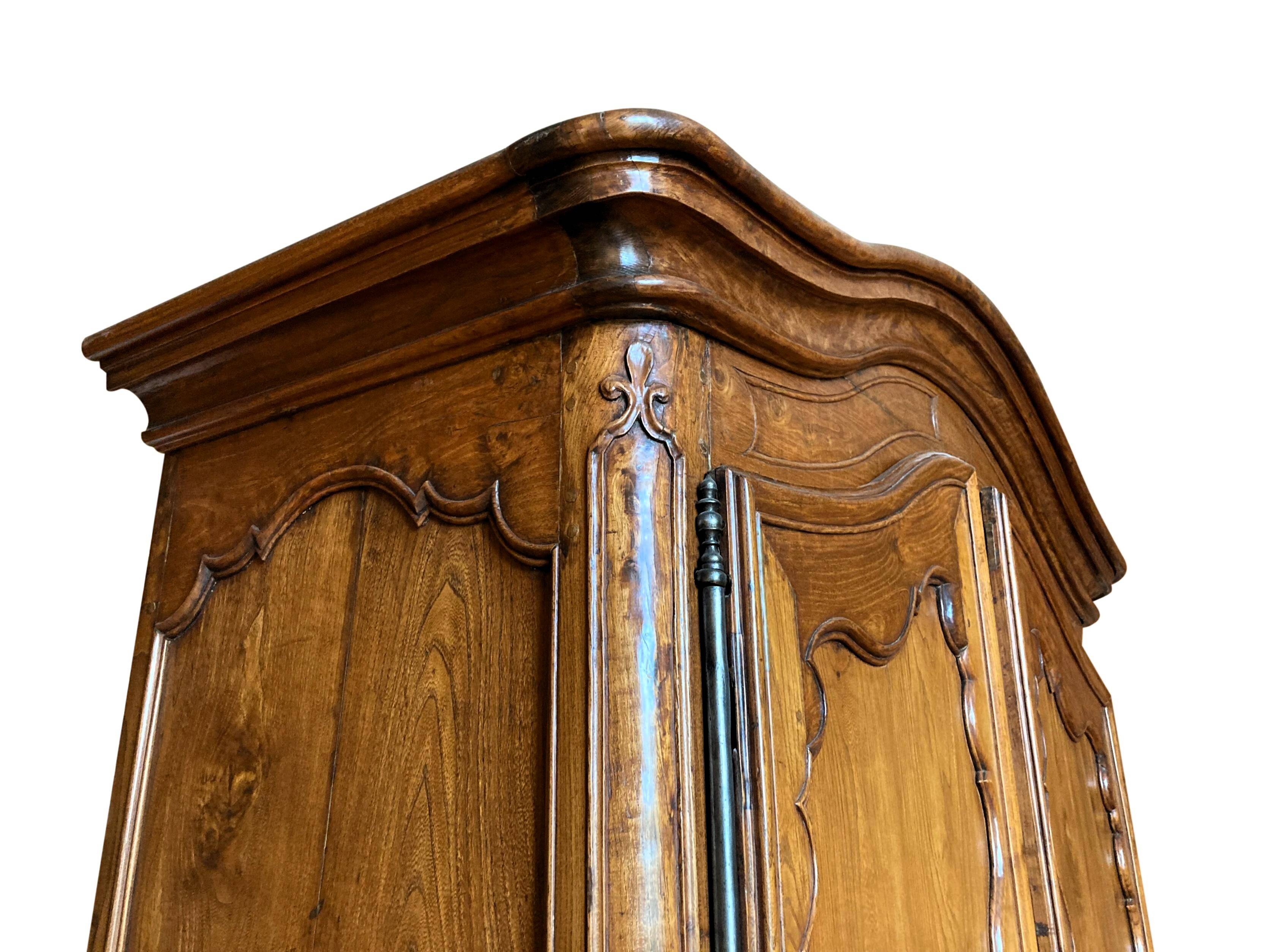 18th century Bordeaux display cabinet