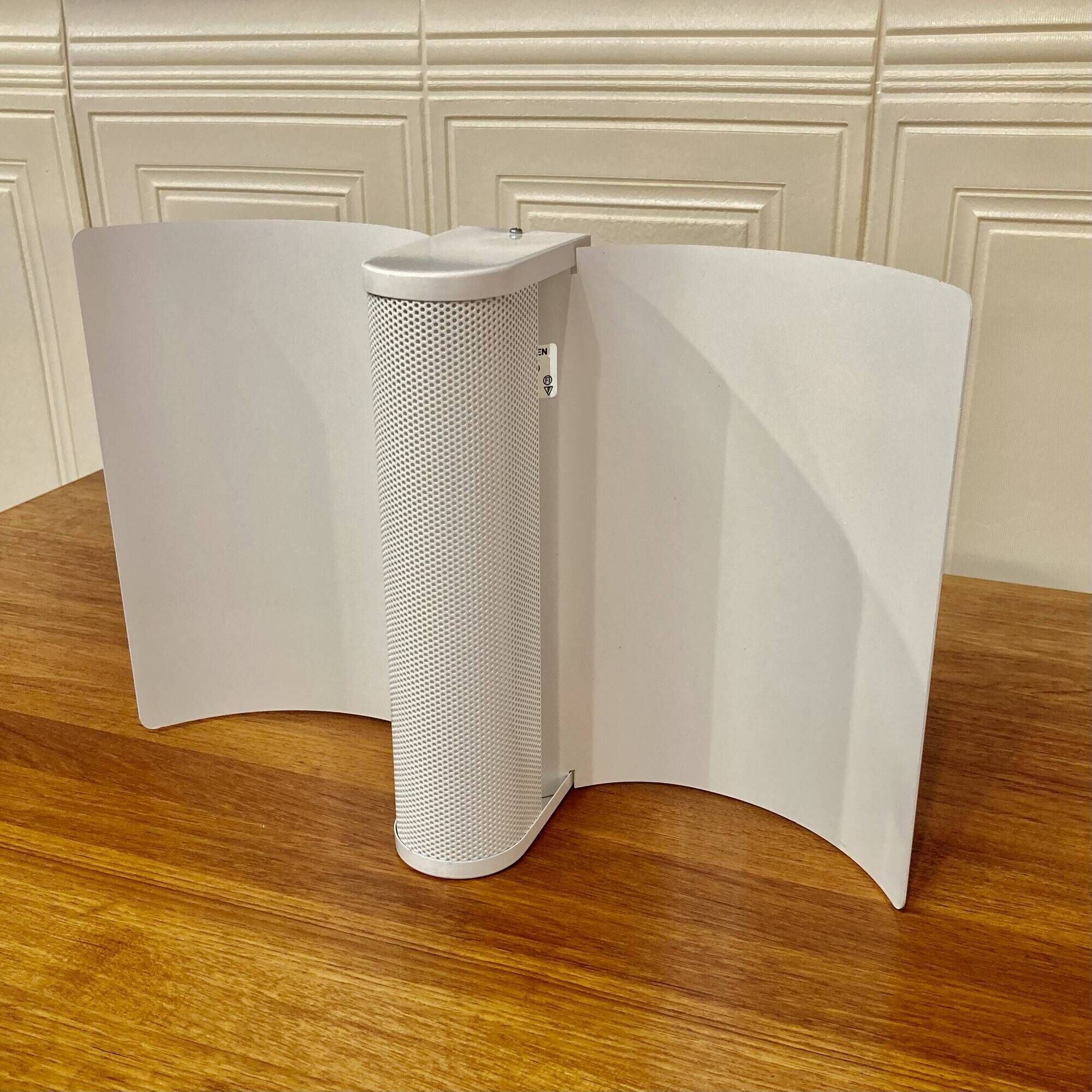 LARGE METAL WALL LIGHT SCANDINAVIAN DESIGN.
