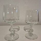 Set of 8 medium and small wine glasses