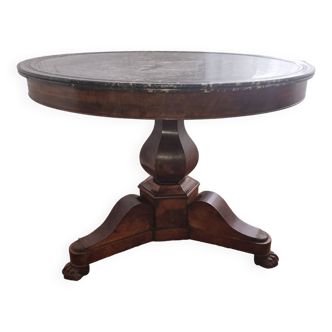 Pedestal table with lion feet marble top
