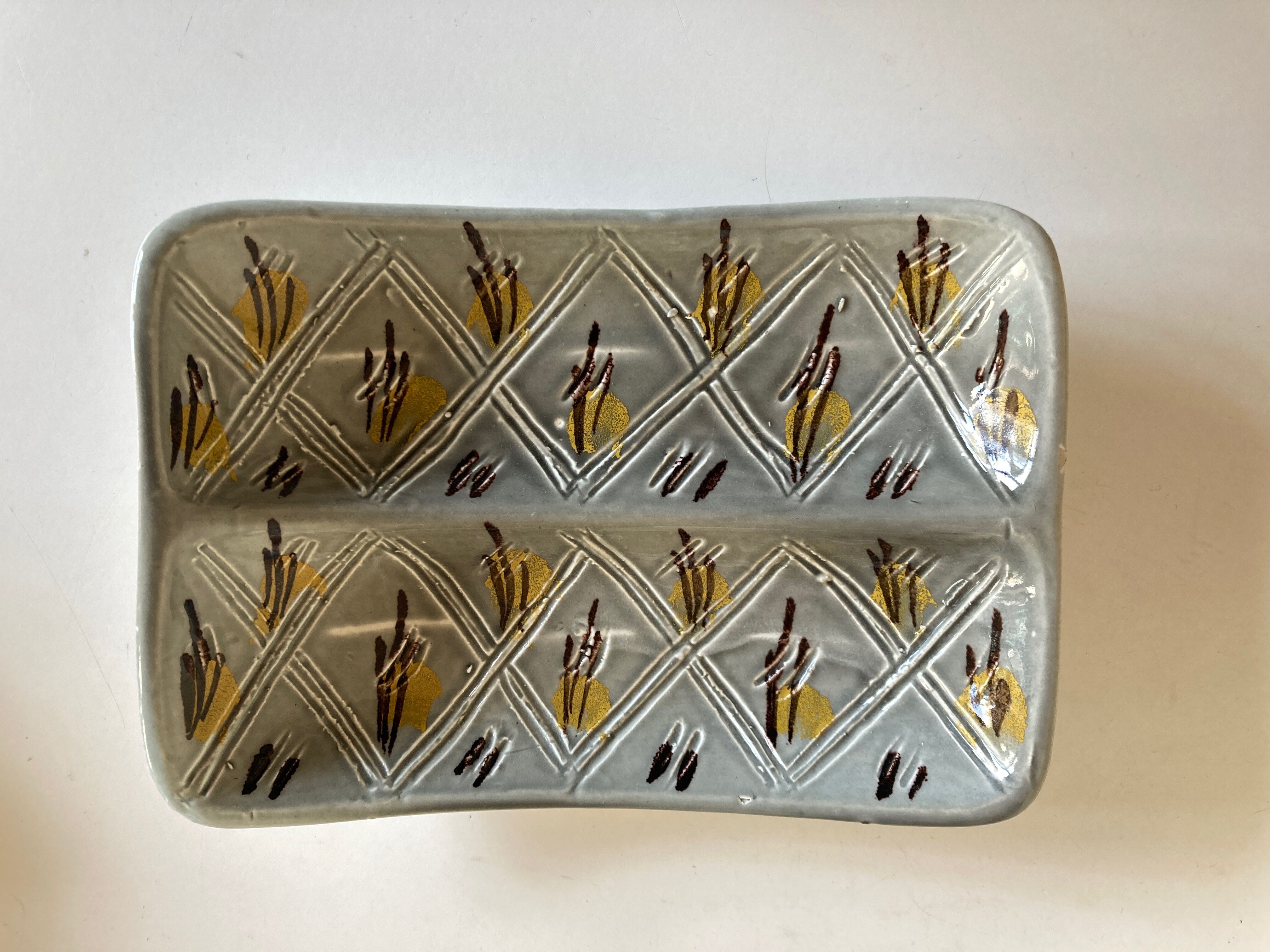 Italian ceramic empty pocket Tasca sgraffito 1960