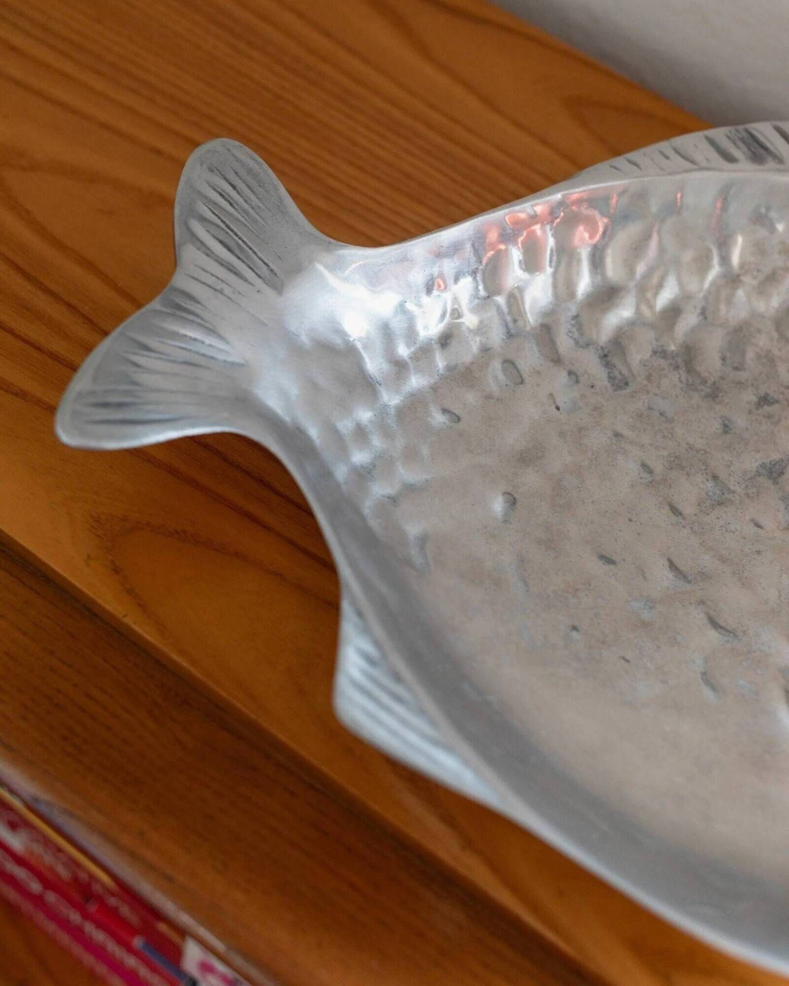 Arthur Court Vintage Fish-Shape Aluminum Tray in Silver – Mid-Century 1970s Design