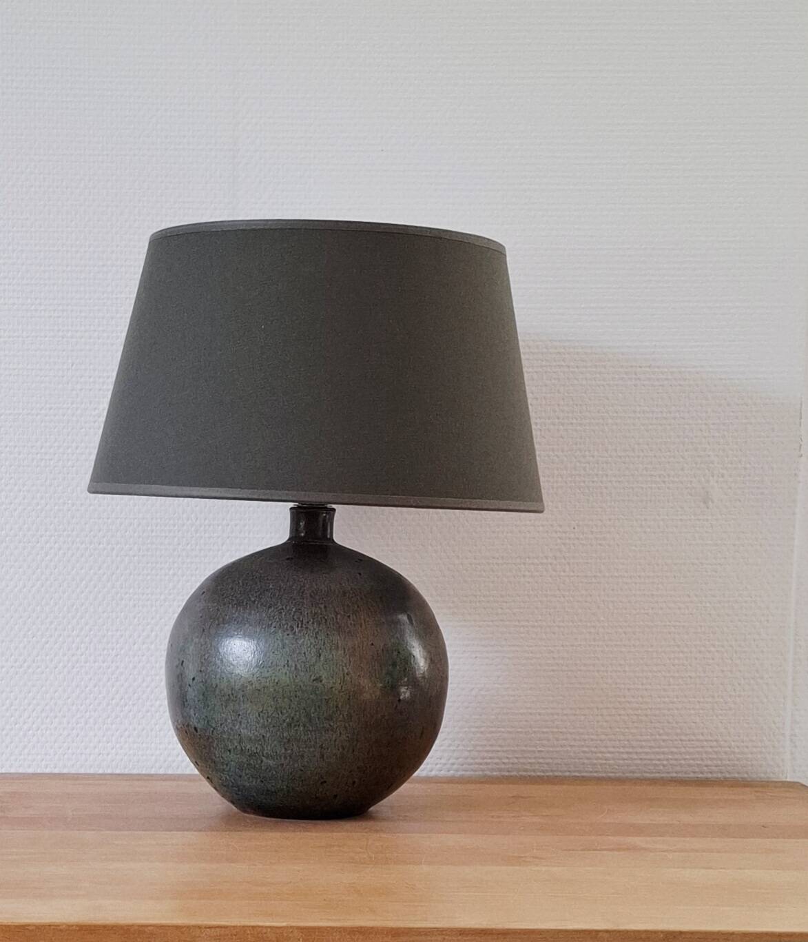 Vintage ceramic lamp base B.H'dry