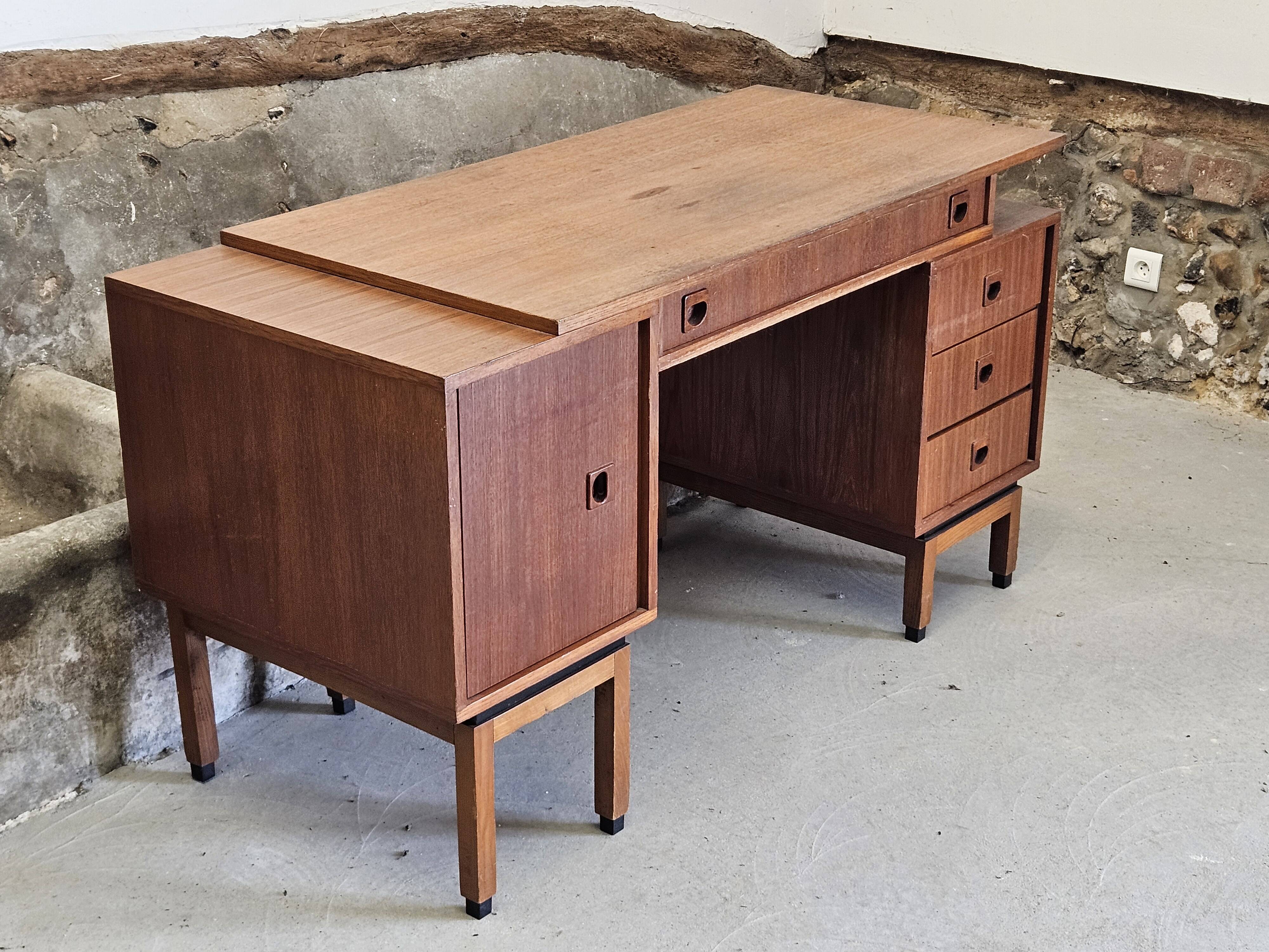 Desk Denmark 1960 MDK