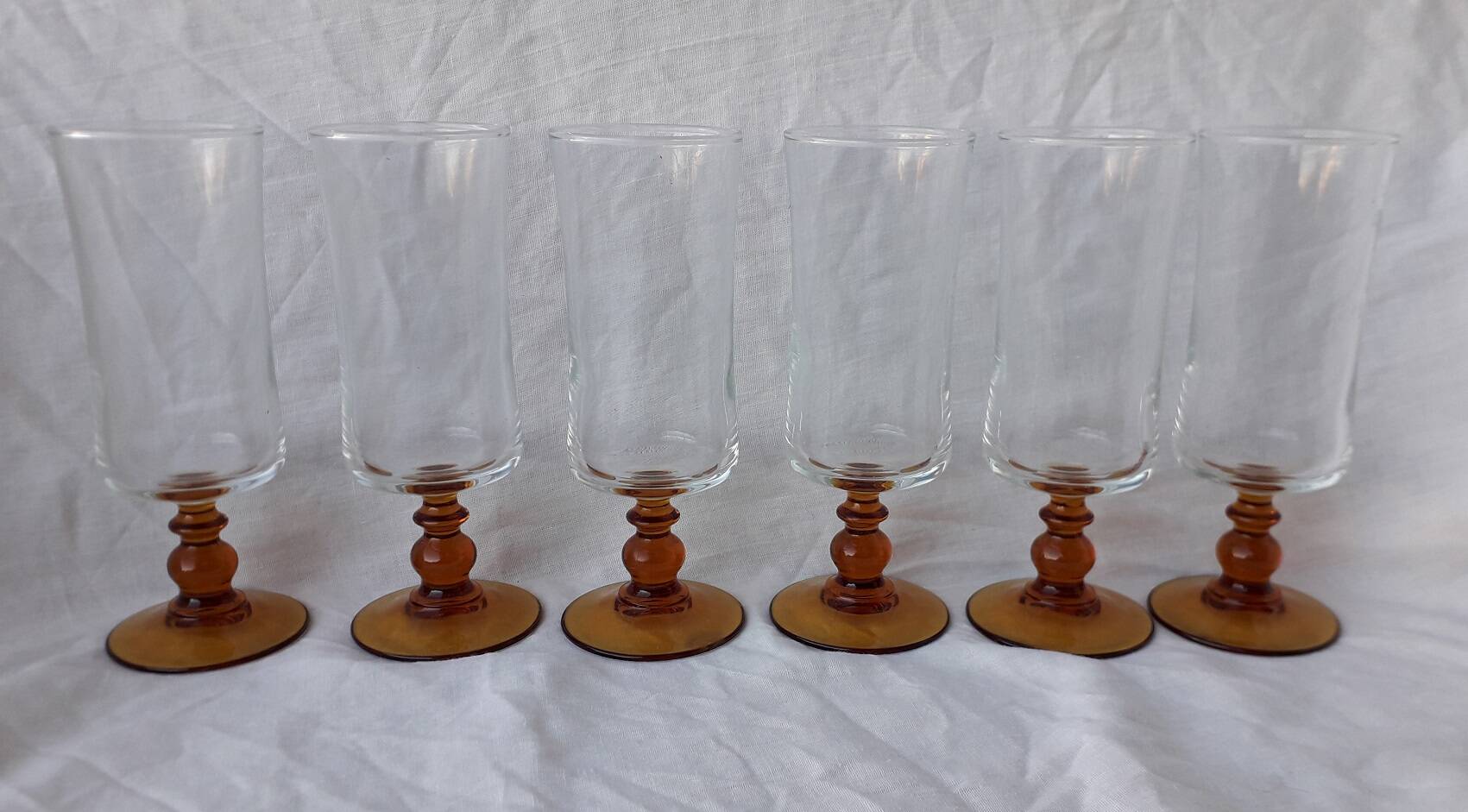 6 stemmed glasses