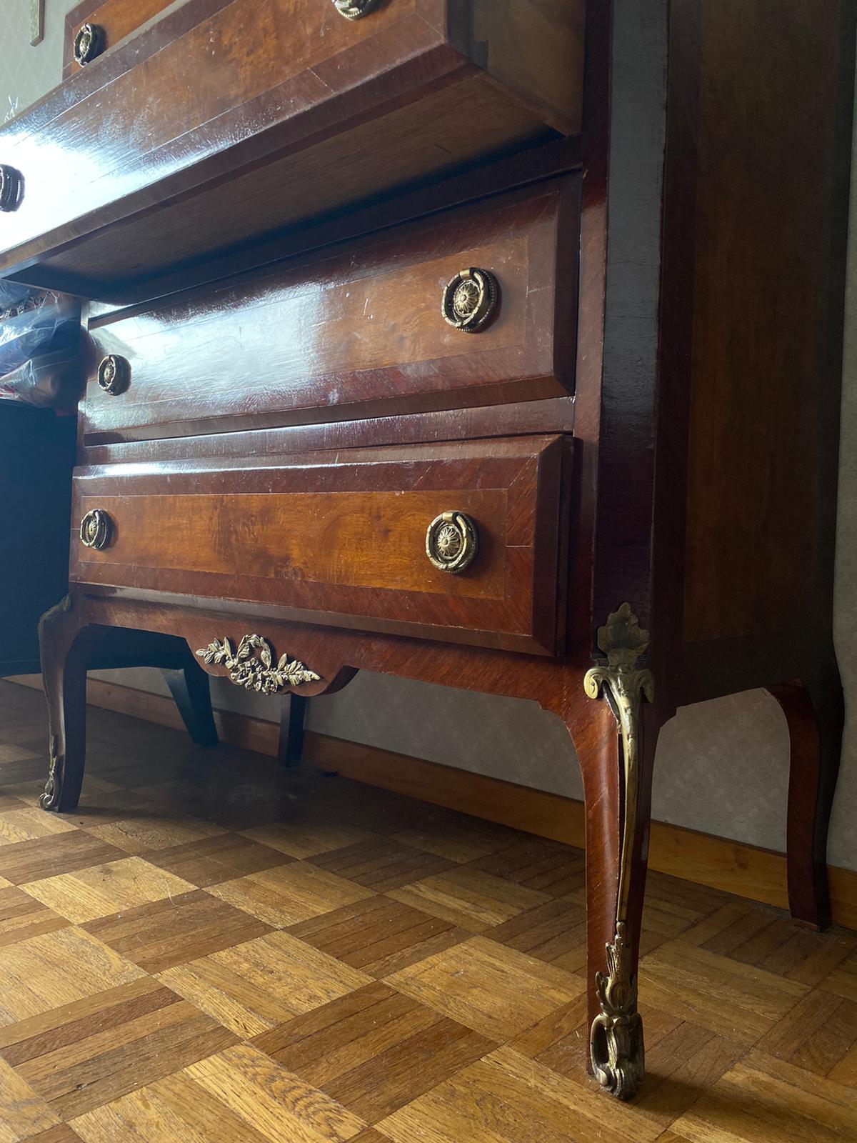 Wooden and marble chest of drawers