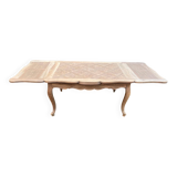 Louis XV extendable dining table, renovated, walnut, 250cm, 18th century.
