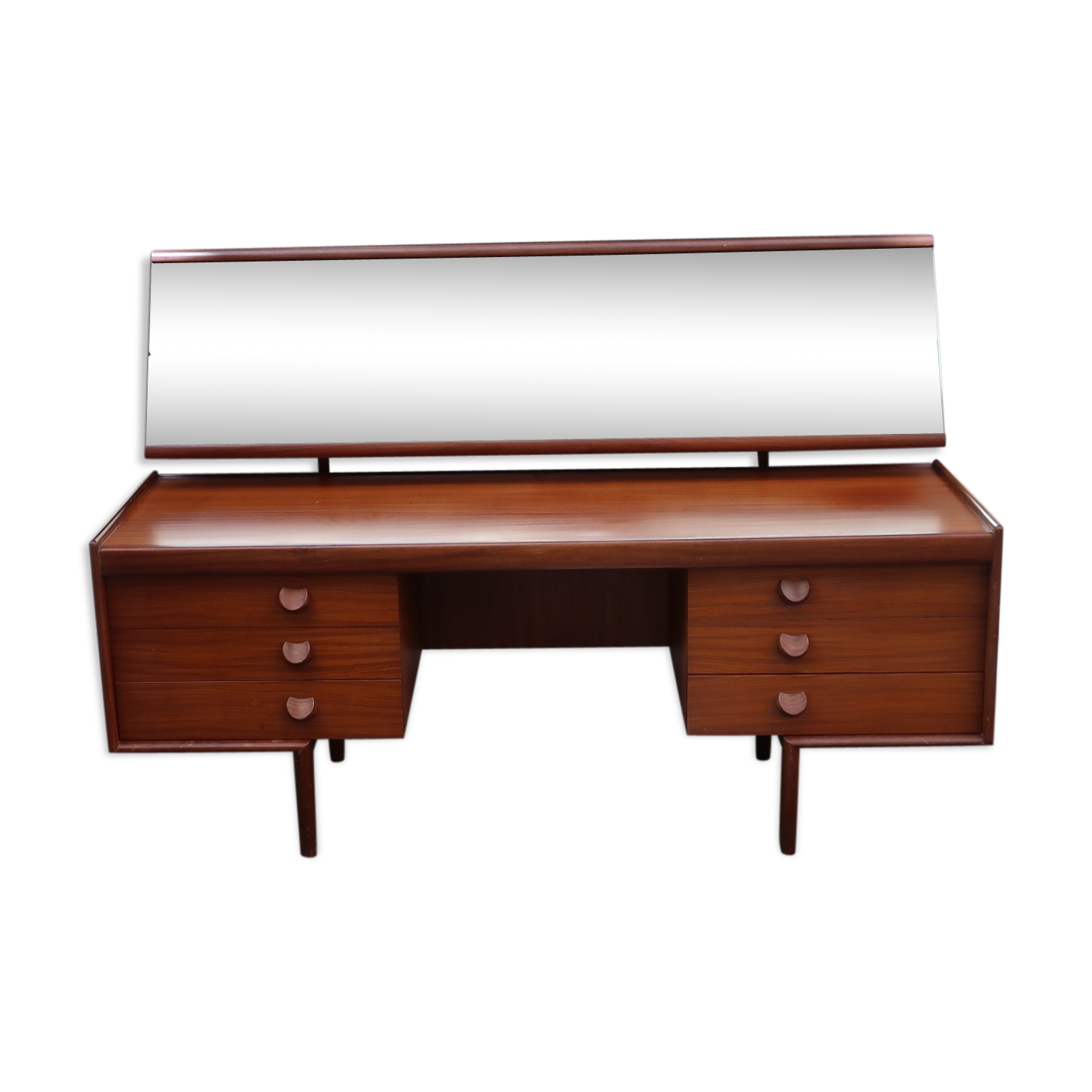 60s hairdresser White and Newton