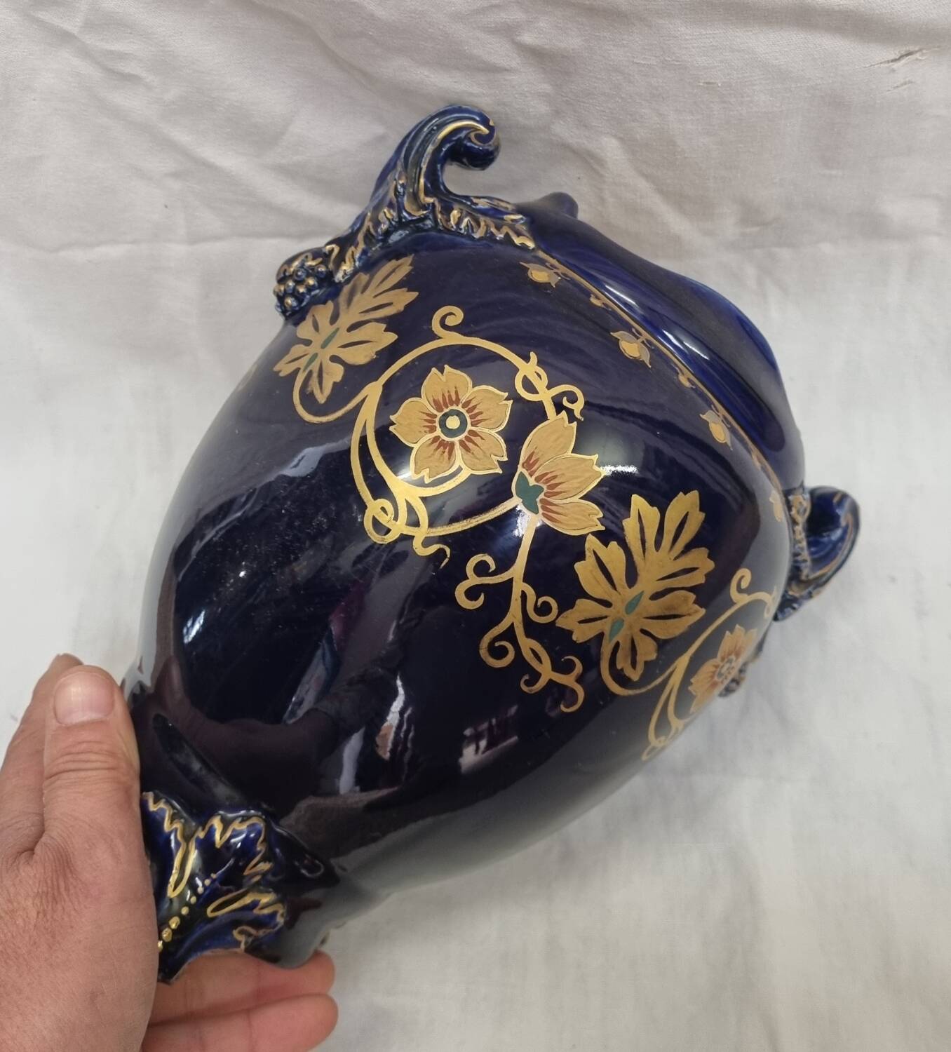 Choisy le Roi earthenware vase, Carrier Belleuse