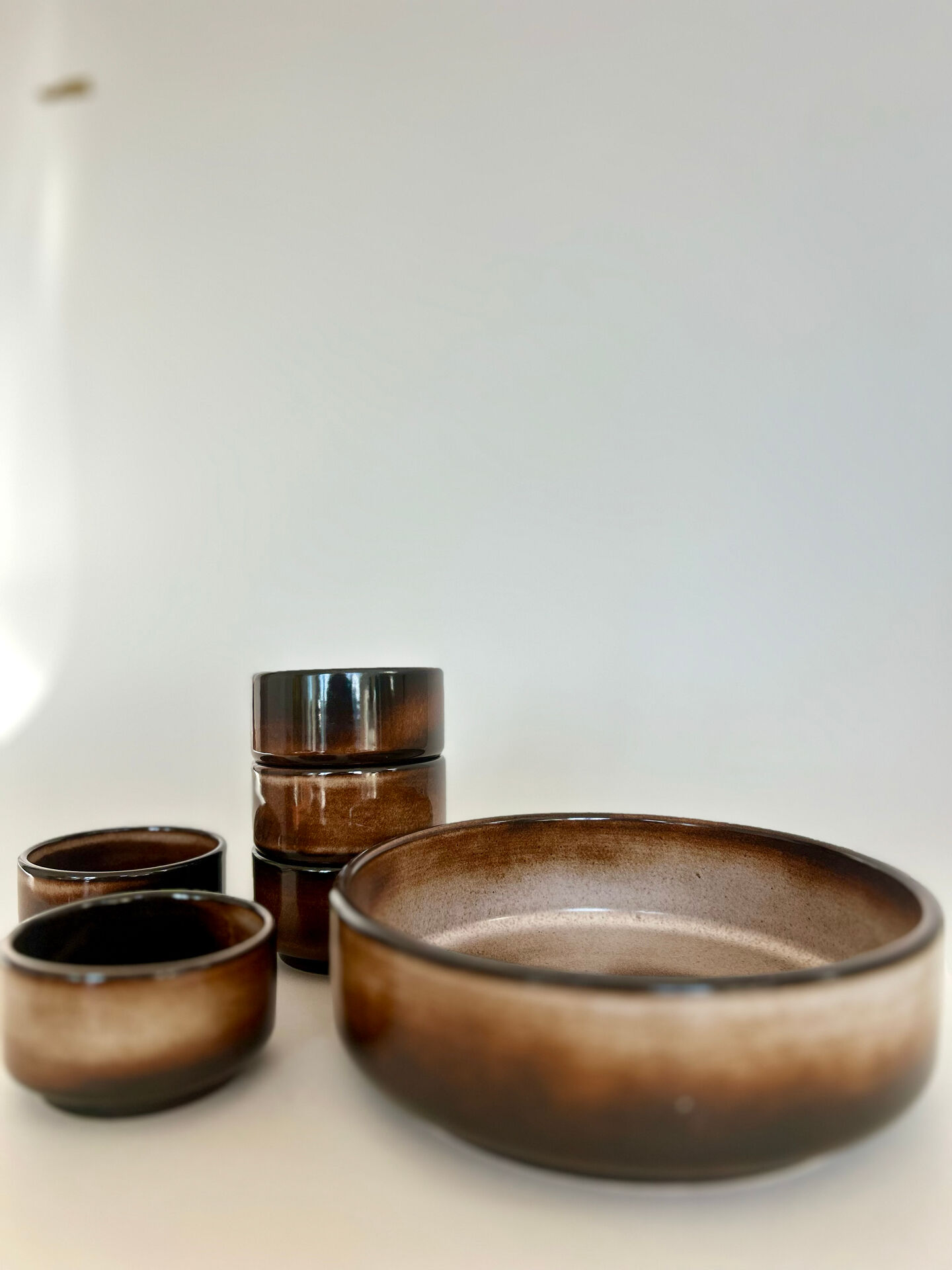 Service à apéritif vintage en céramique marron – 6 pièces