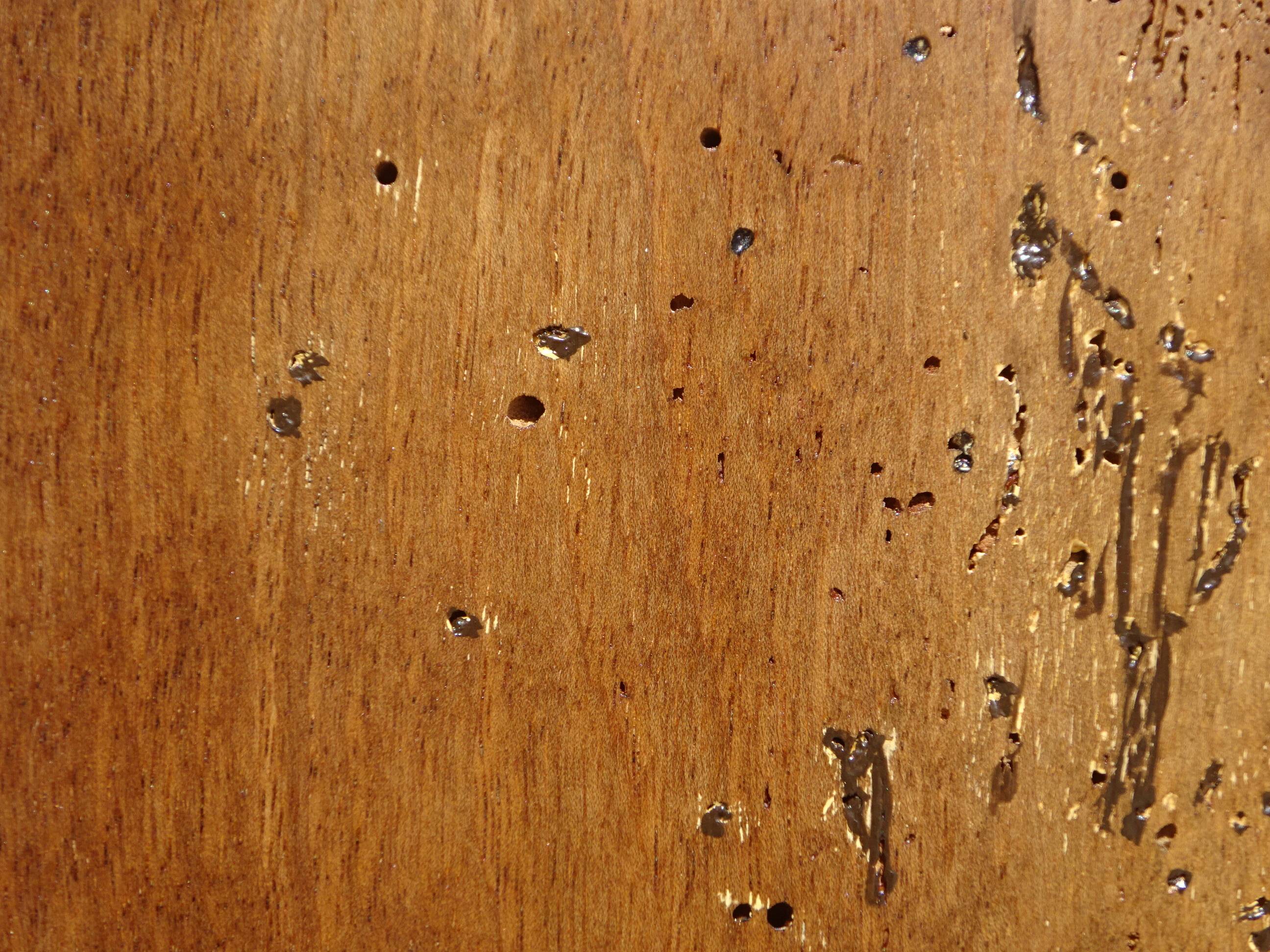 Antique Louis Philippe chest of drawers made entirely of walnut.