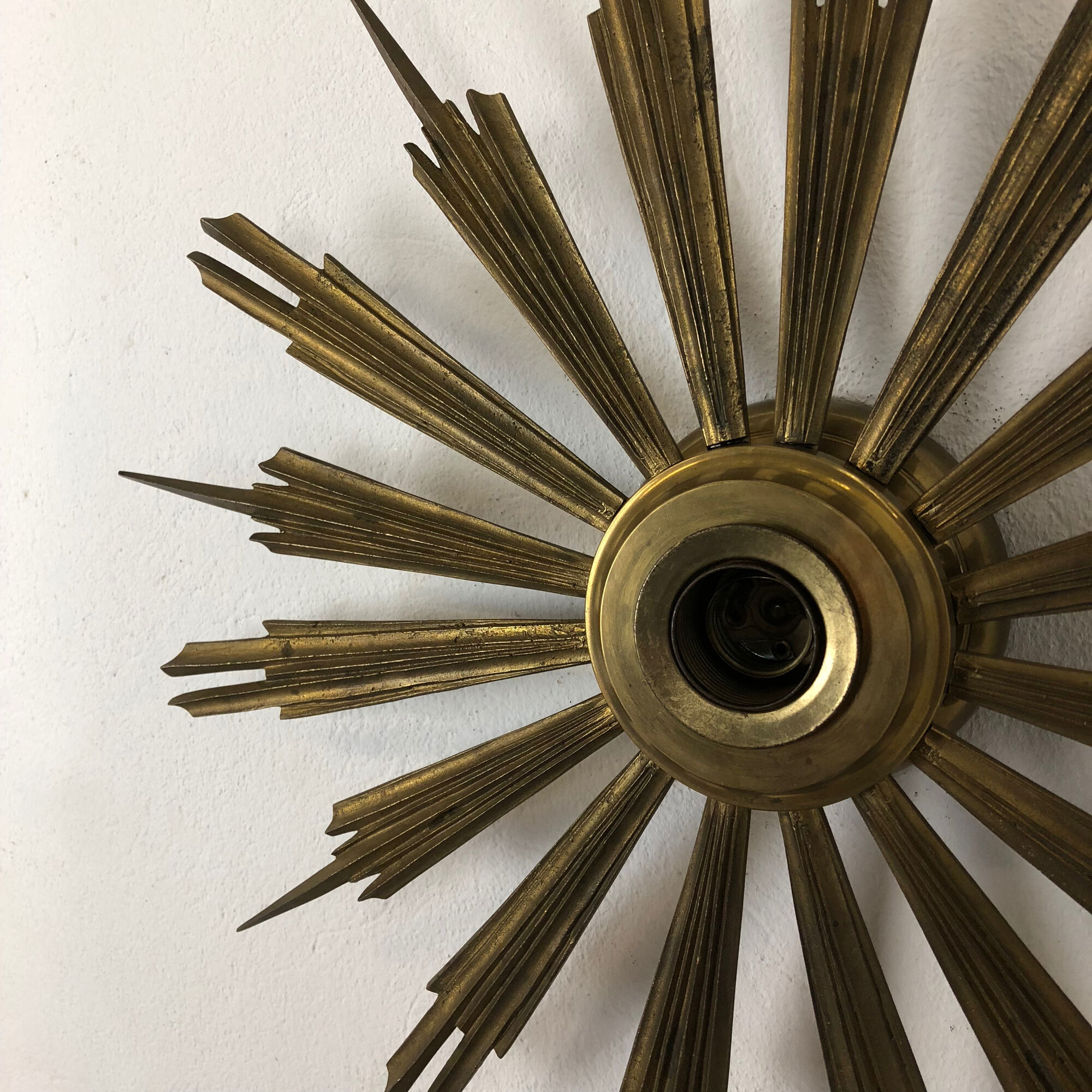 Applique soleil fabriqué en Italie dans les années 50