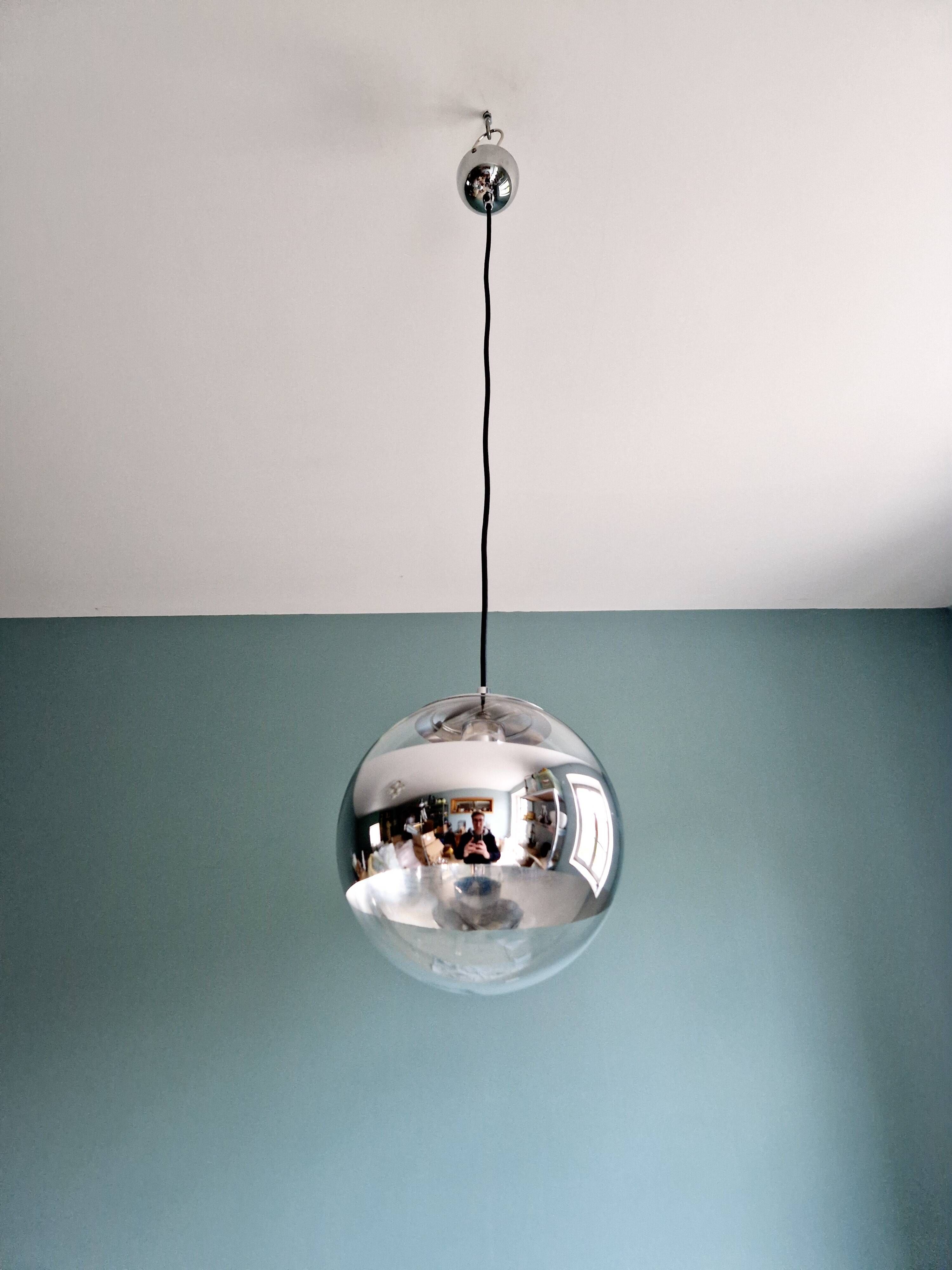Space Age pendant light in clear glass and chrome, 70s