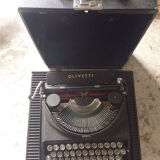 Machine à écrire Olivetti ico 1932