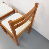 Pair of vintage chairs in pine and white terry fabric from the 70s