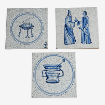 Set of 3 ceramic tiles in pharmacy theme