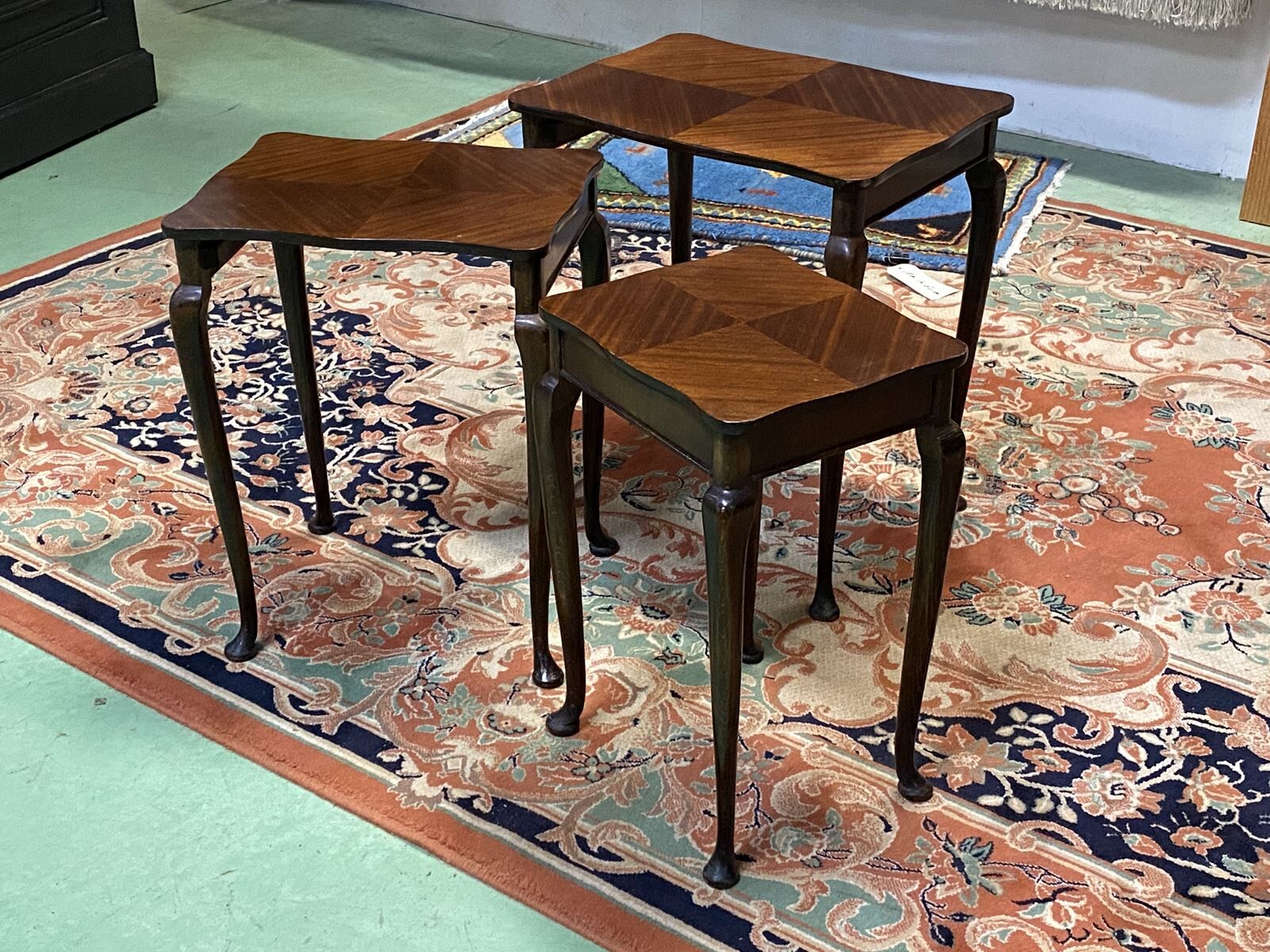 Suite of 3 Mapple tables - 70s mahogany