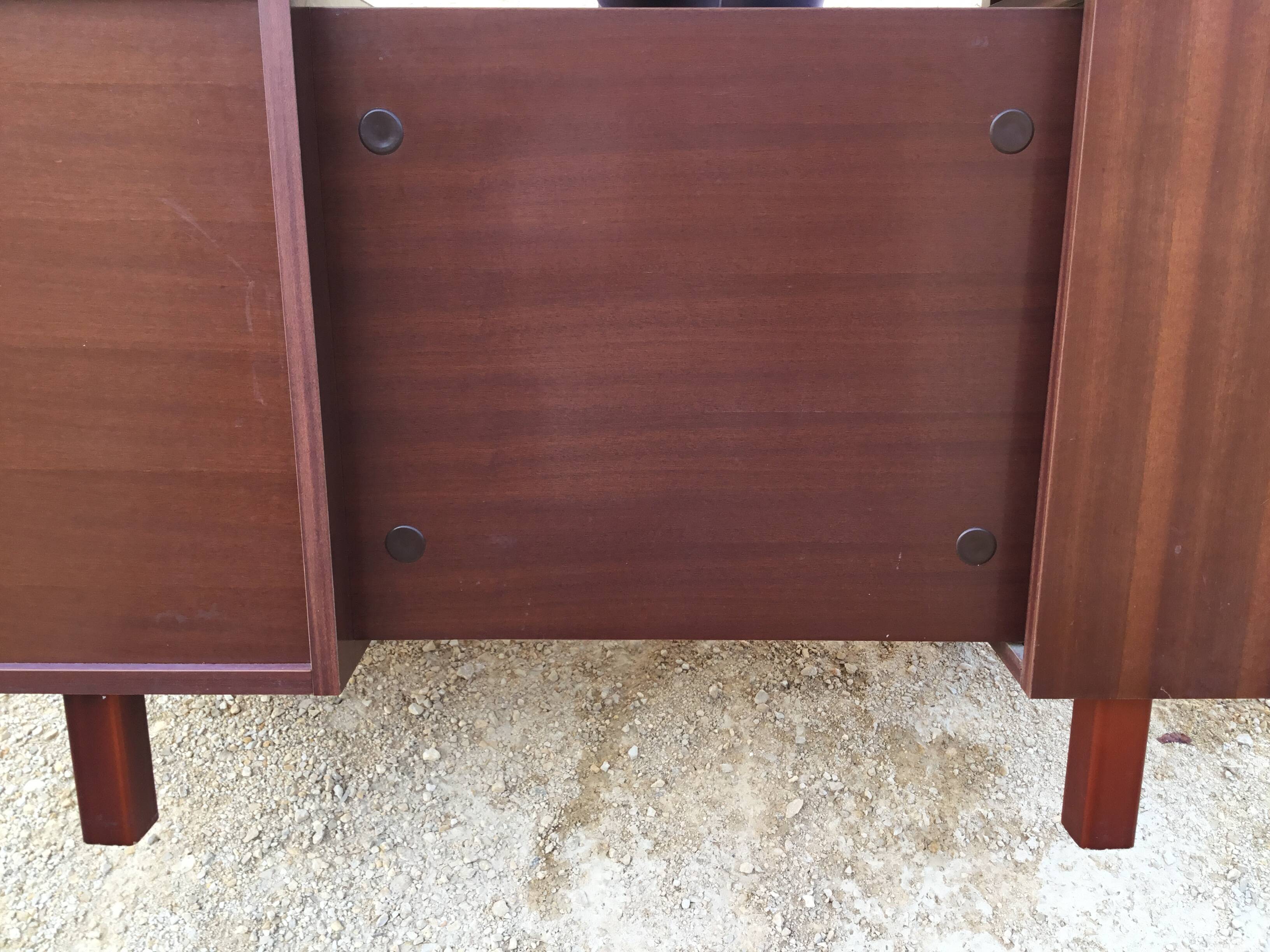 1980s mahogany veneered desk