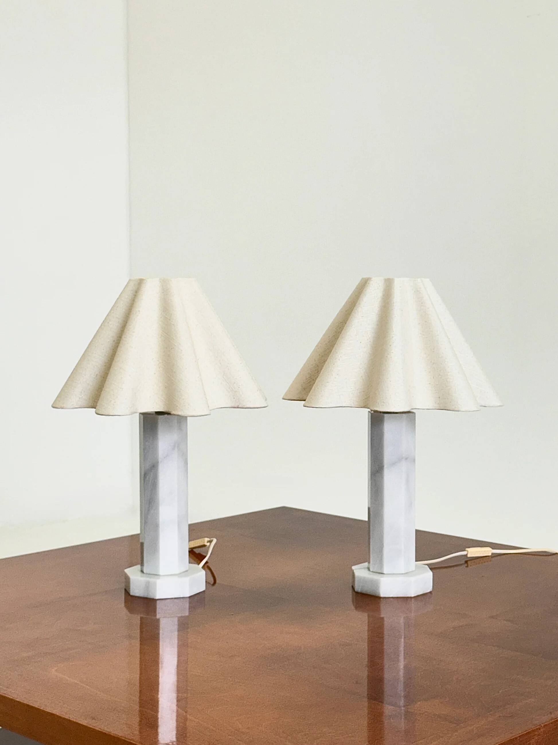 Vintage marble table lamp with linen shade